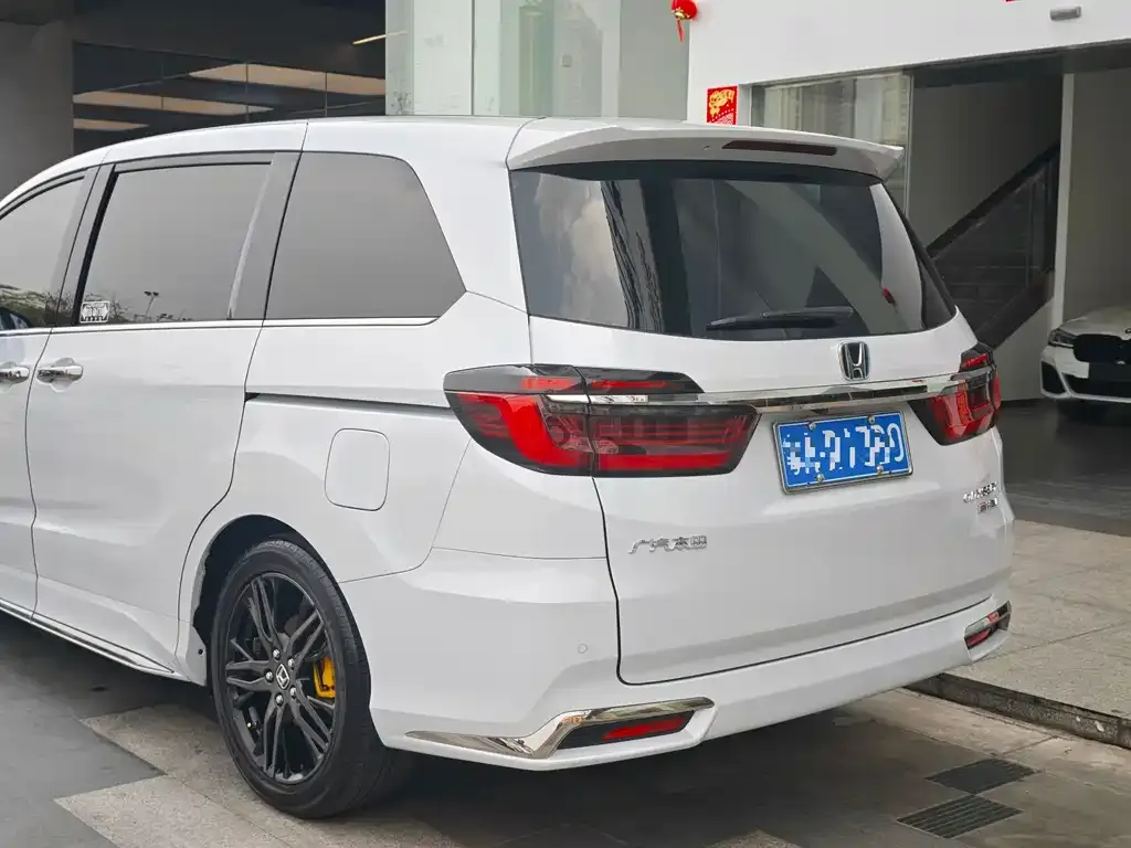 Honda Odyssey 2023 из CN, фото 10