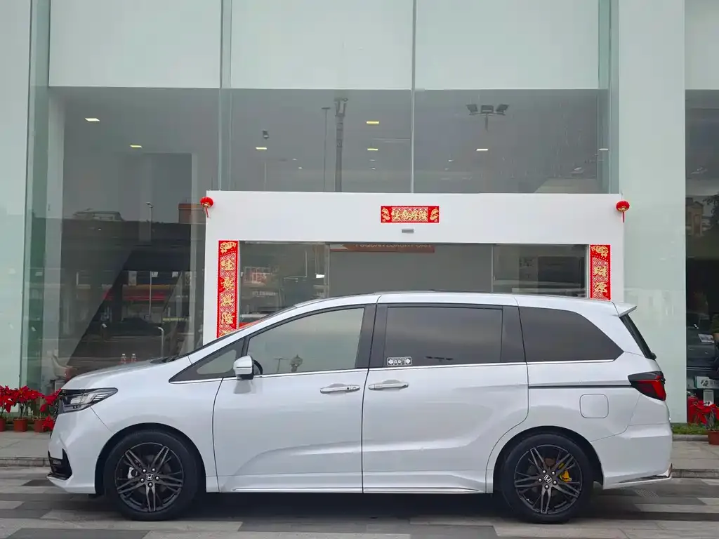 Honda Odyssey 2023 из CN, фото 6