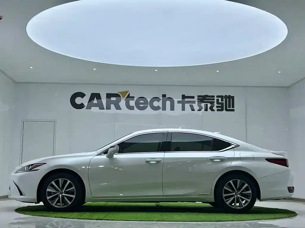 Lexus ES 2021 из CN, фото 2
