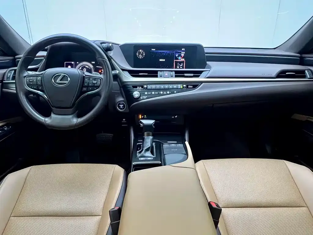 Lexus ES 2021 из CN, фото 9
