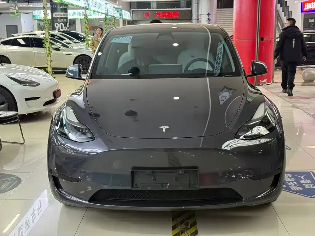 Tesla Model Y 2024 из CN, фото 3
