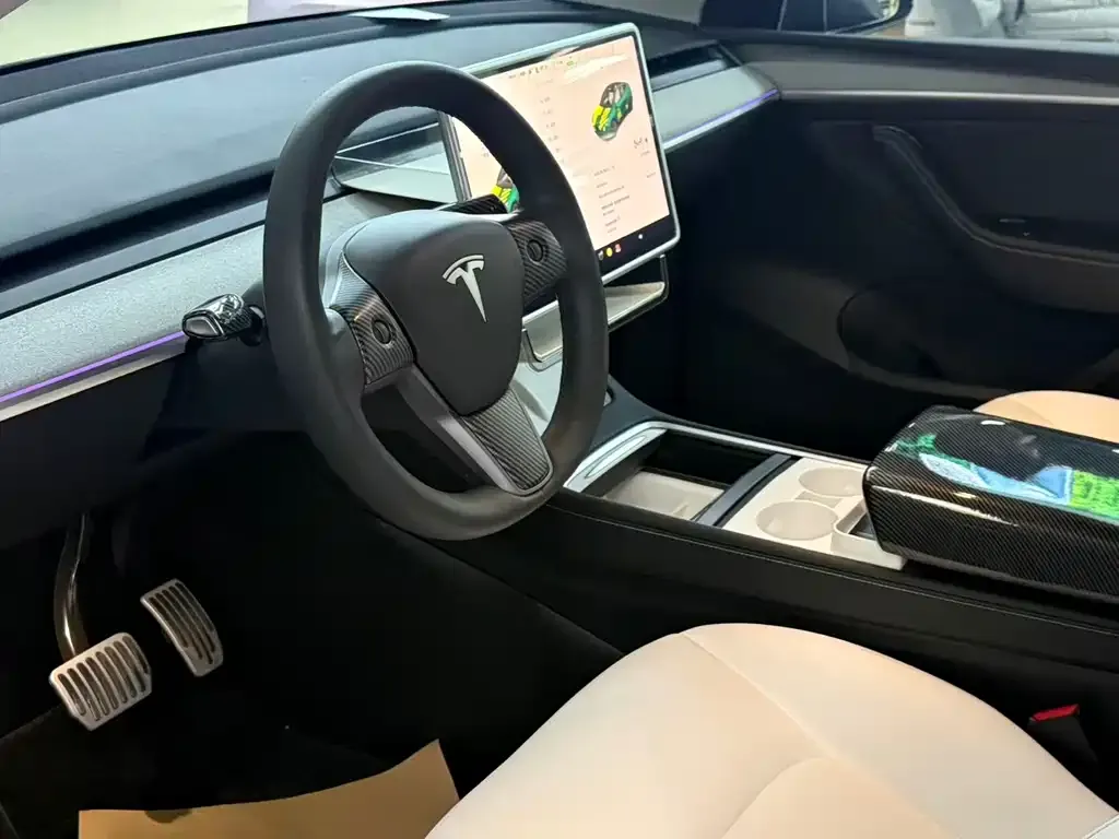 Tesla Model Y 2024 из CN, фото 5