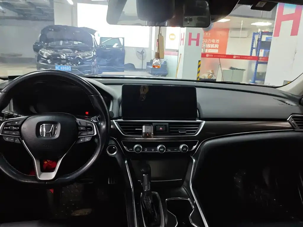 Honda Accord 2023 из CN, фото 3