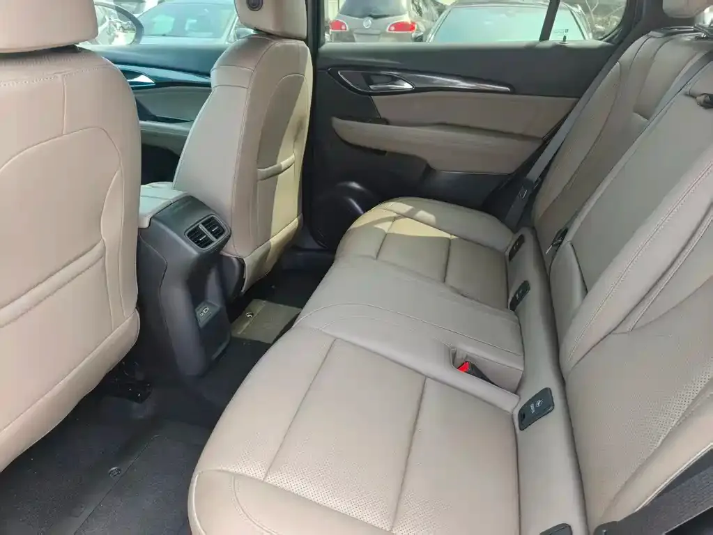 Buick Envision Plus — фото 3