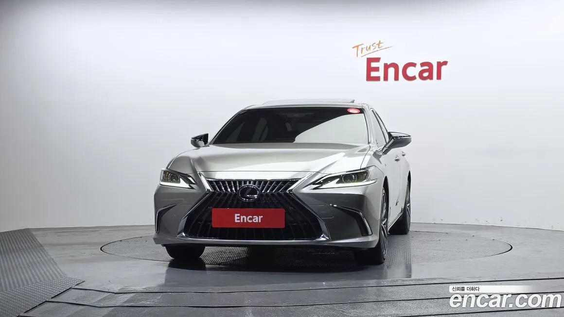 Lexus ES 2023 из KR, фото 2