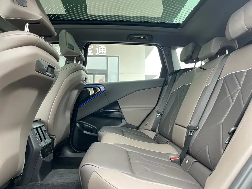 BMW X3 2025 из CN, фото 5