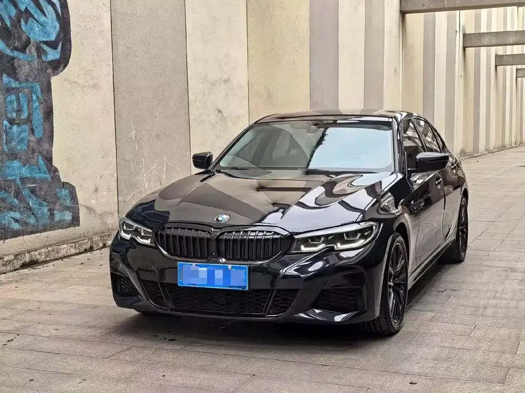 BMW 3 Series 2021 из CN, фото 1