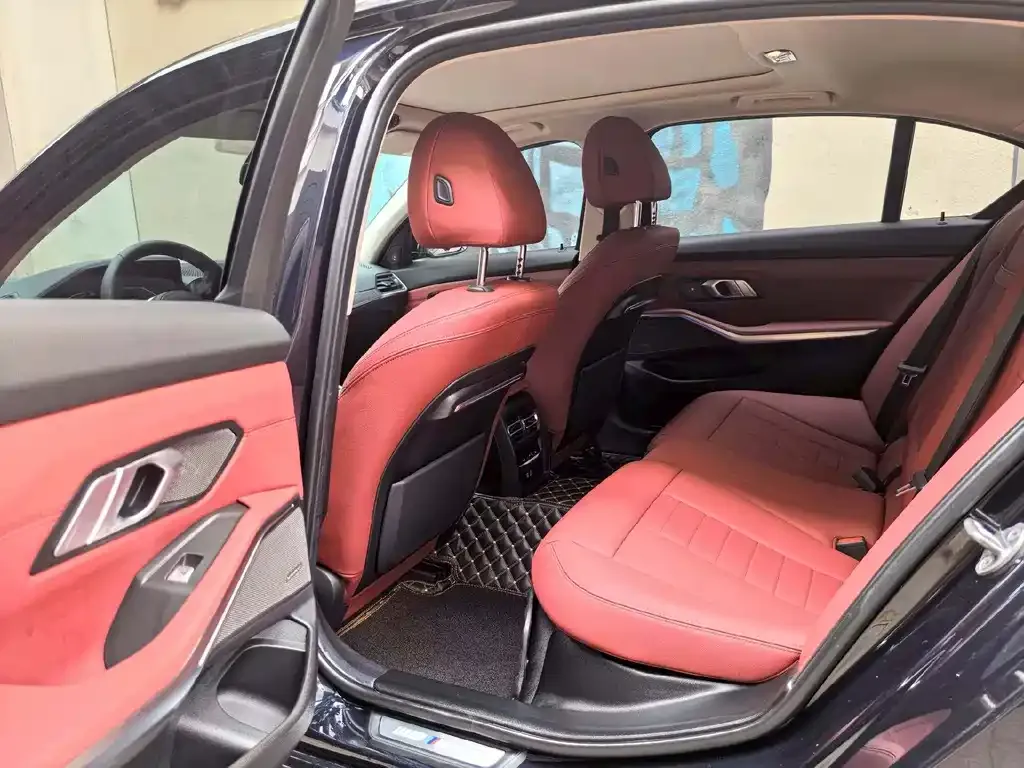 BMW 3 Series 2021 из CN, фото 8
