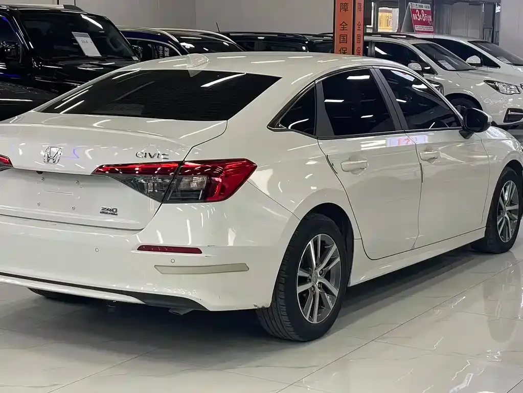 Honda Civic — фото 6