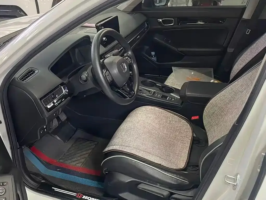 Honda Civic — фото 7