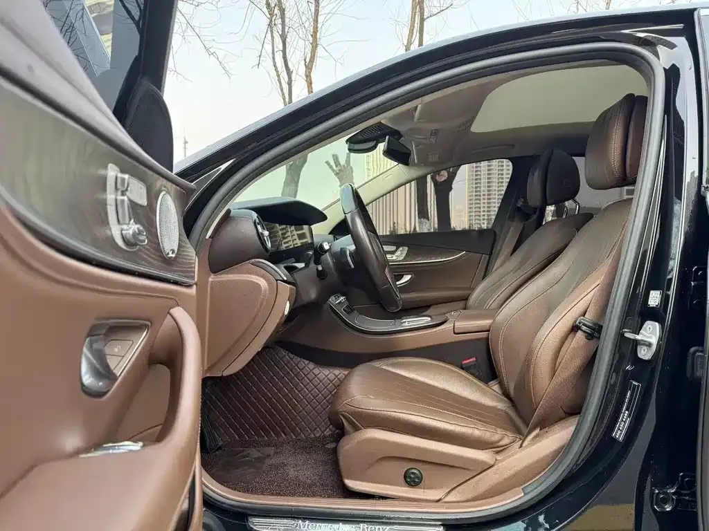 Mercedes-Benz E-Class 2021 из CN, фото 8