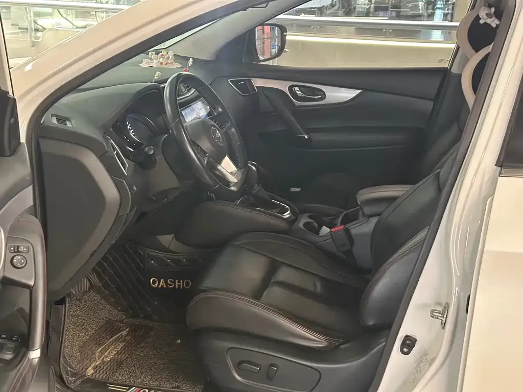 Nissan Qashqai — фото 2