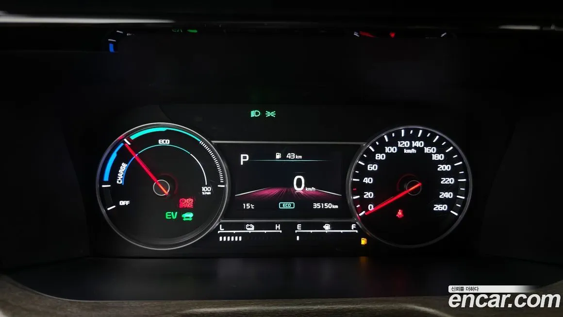 Kia Sorento — фото 9