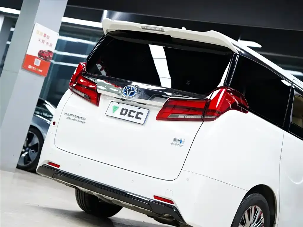 Toyota Alphard 2021 из CN, фото 10