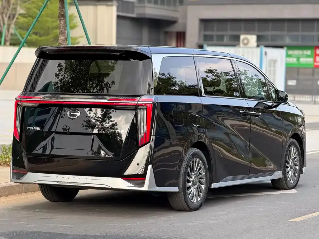 GAC Motor Trumpchi M8 — фото 8