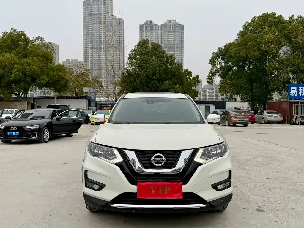 Nissan X-Trail — фото 4
