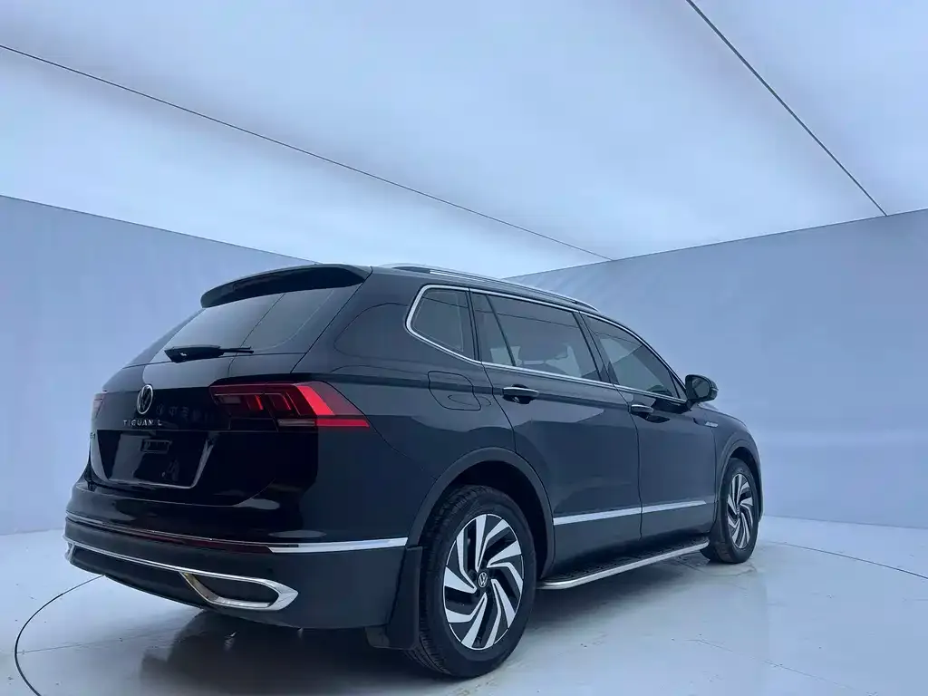 Volkswagen Tiguan L 2022 из CN, фото 3