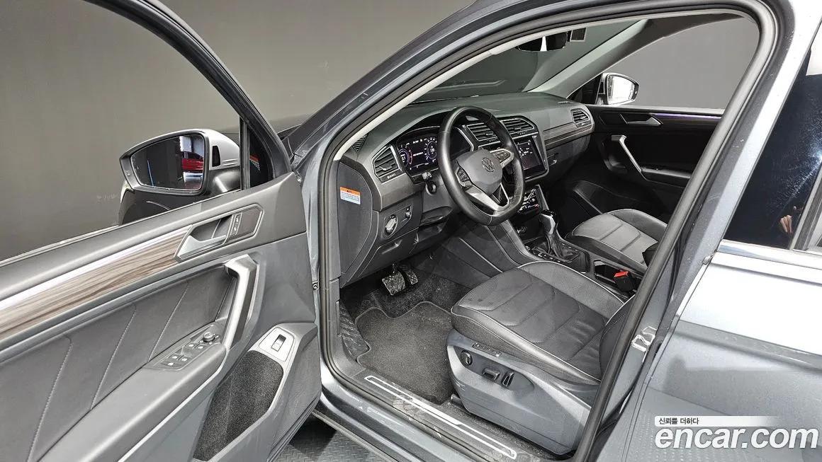 Volkswagen Tiguan — фото 5
