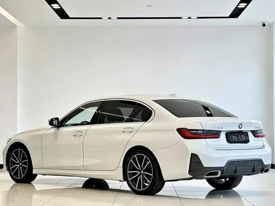 BMW 3 Series — фото 7