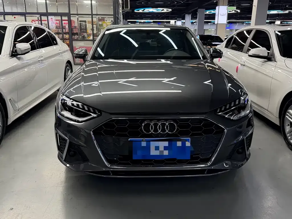 Audi A4L 2021 из CN, фото 7