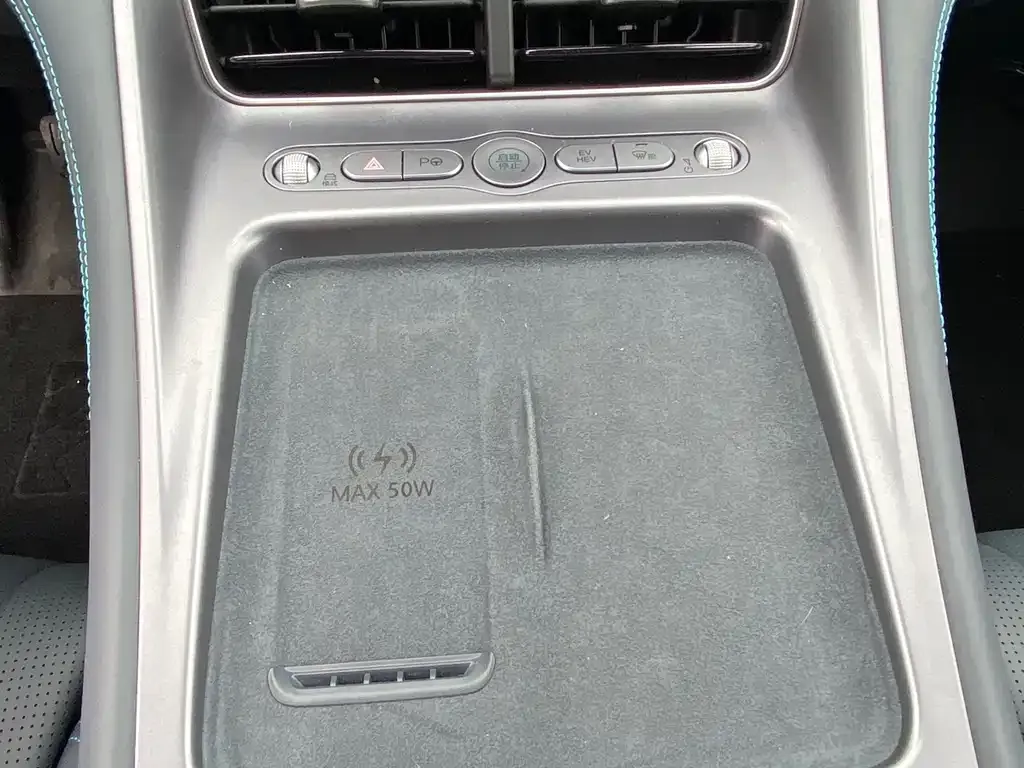 BYD Hiace 07 DM-i — фото 4