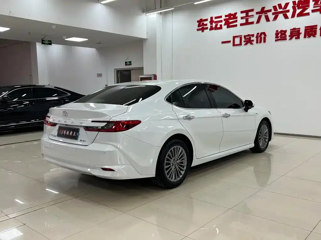 Toyota Camry 2025 из CN, фото 10