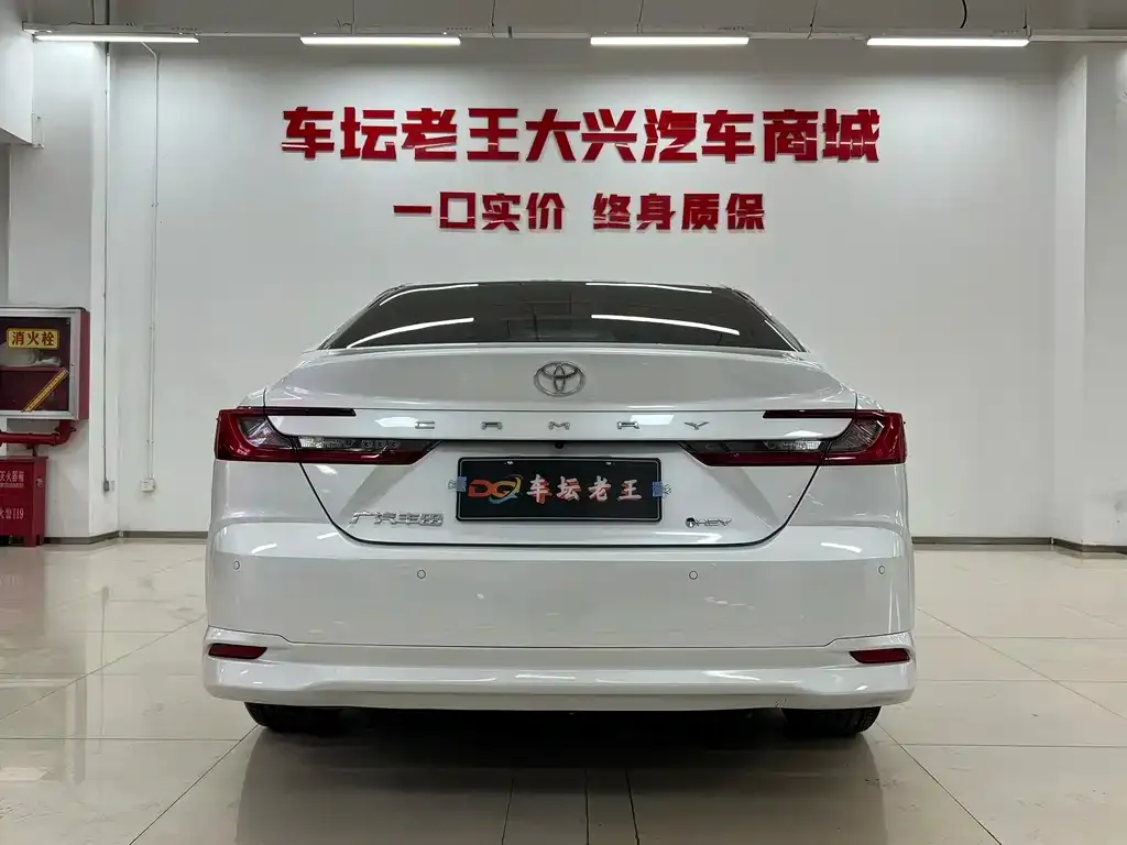 Toyota Camry 2025 из CN, фото 3
