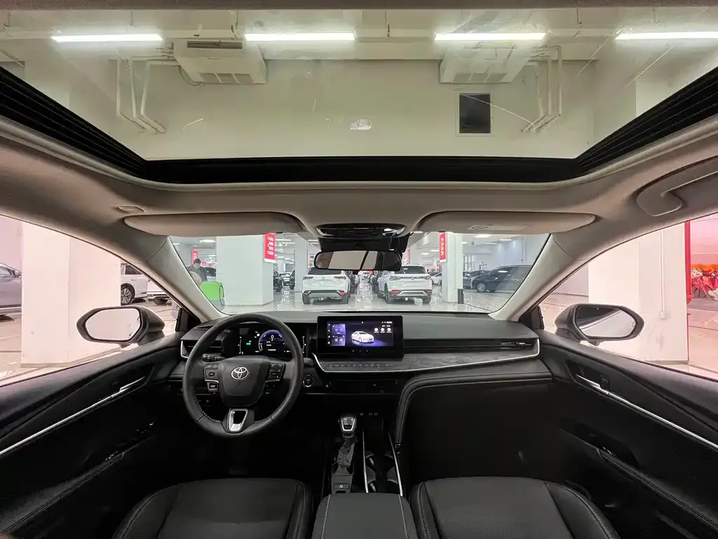 Toyota Camry 2025 из CN, фото 4