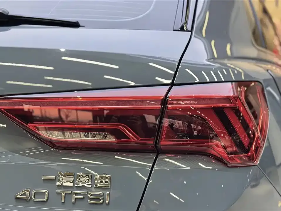 Audi Q3 — фото 4