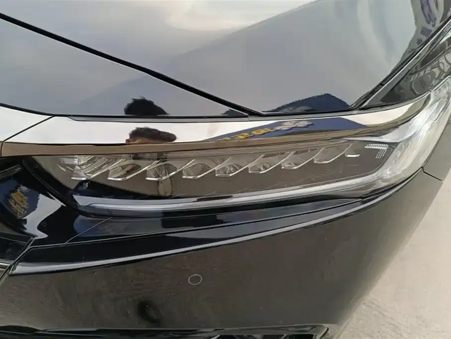 Honda Accord — фото 5