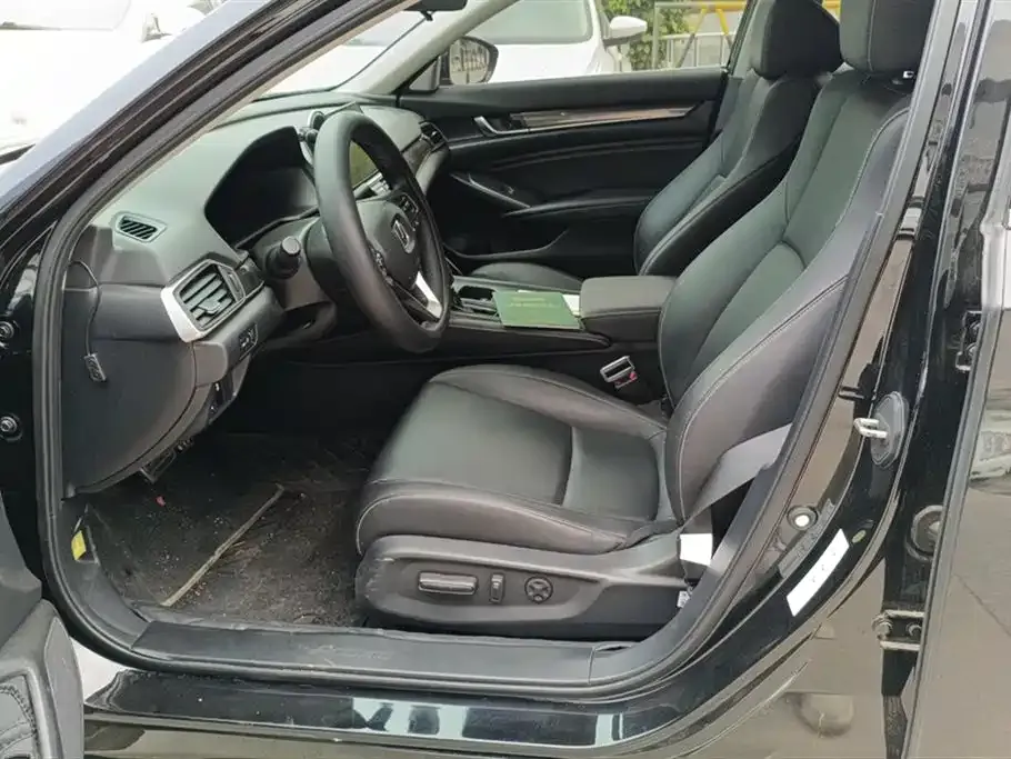 Honda Accord — фото 2
