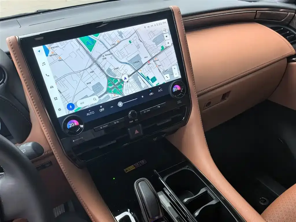 Toyota Alphard — фото 2