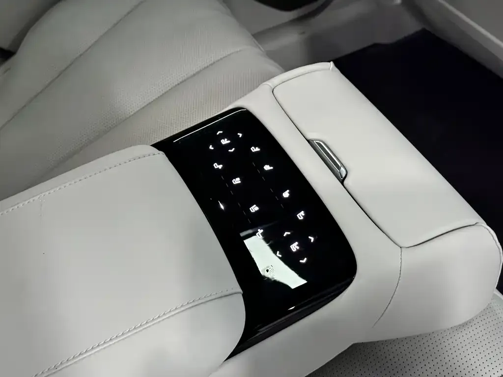 Buick Electra L7 2025 из CN, фото 4