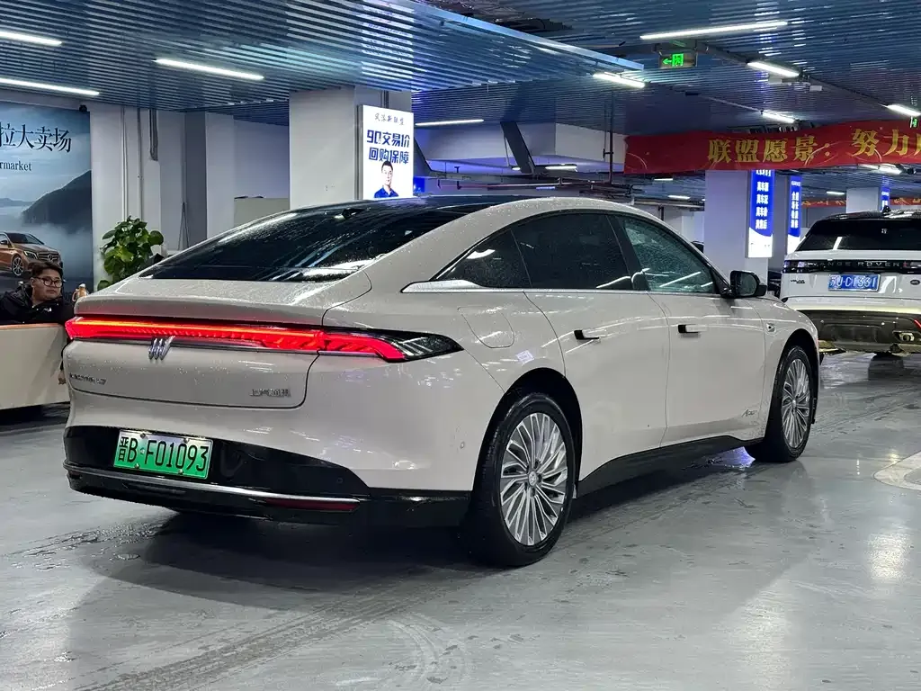 Buick Electra L7 2025 из CN, фото 10