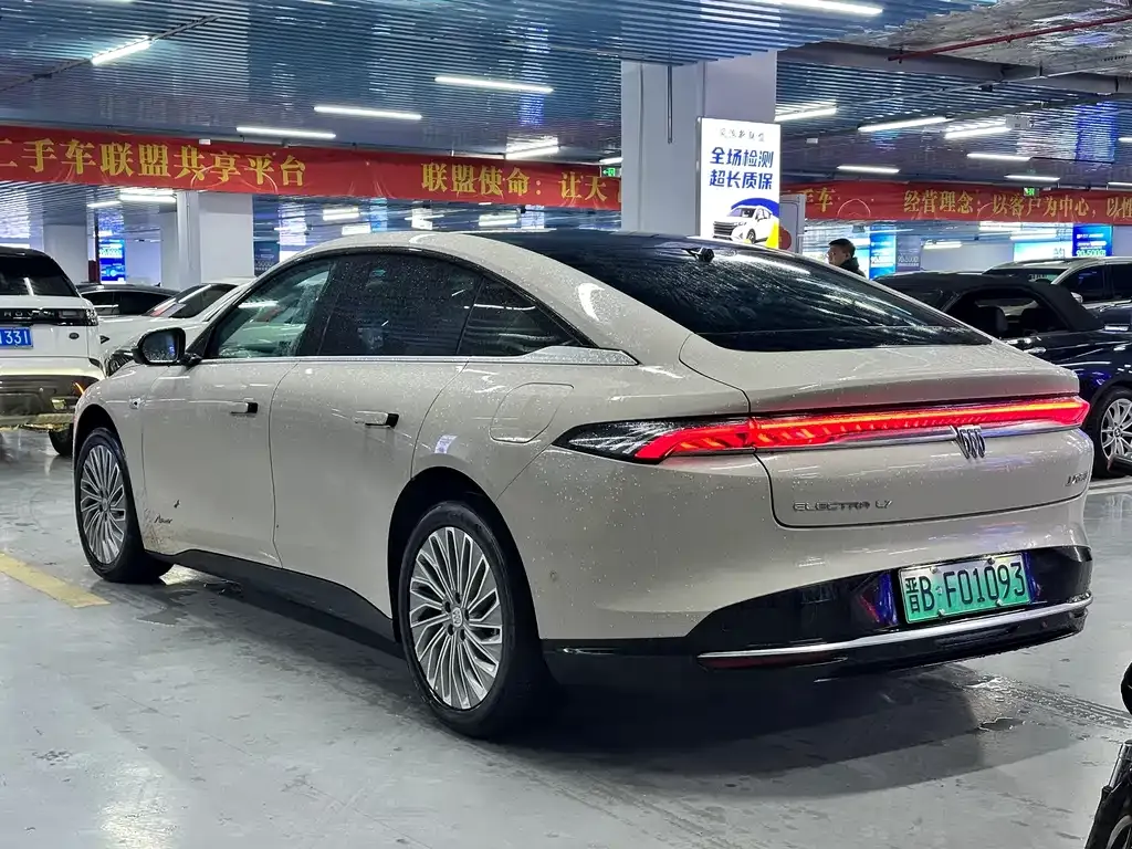 Buick Electra L7 2025 из CN, фото 7