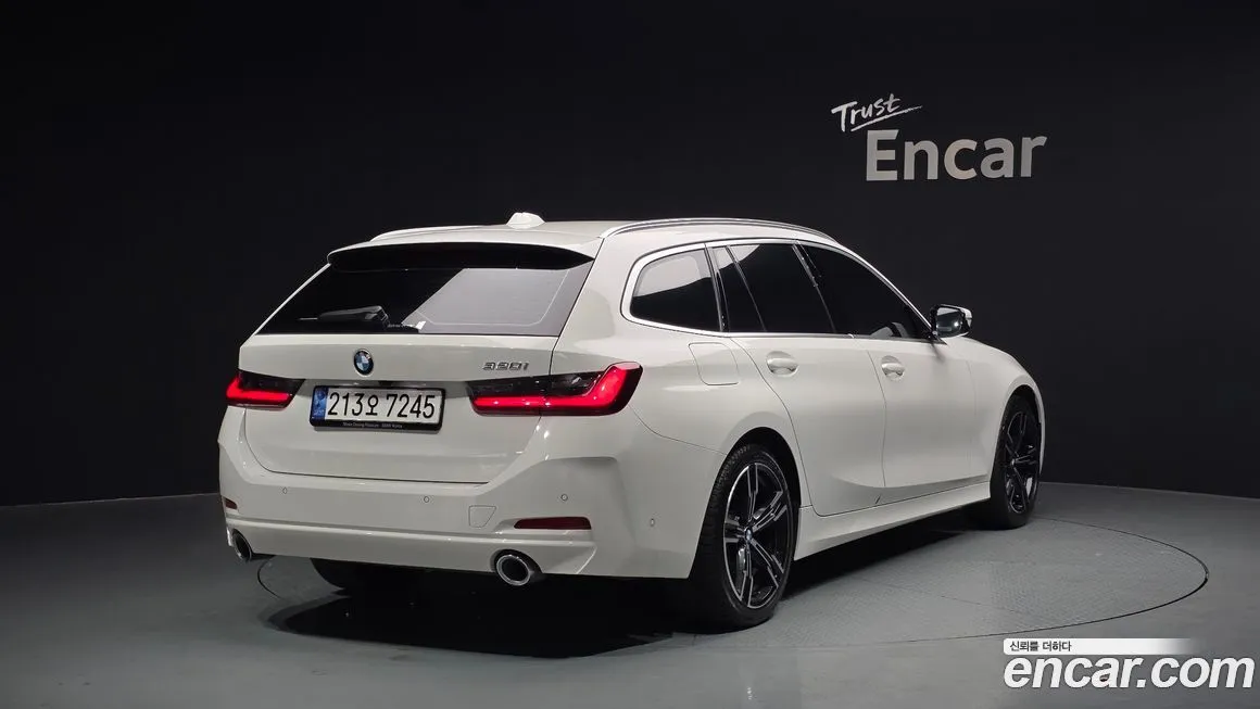BMW 3-Series 2023 из KR, фото 10