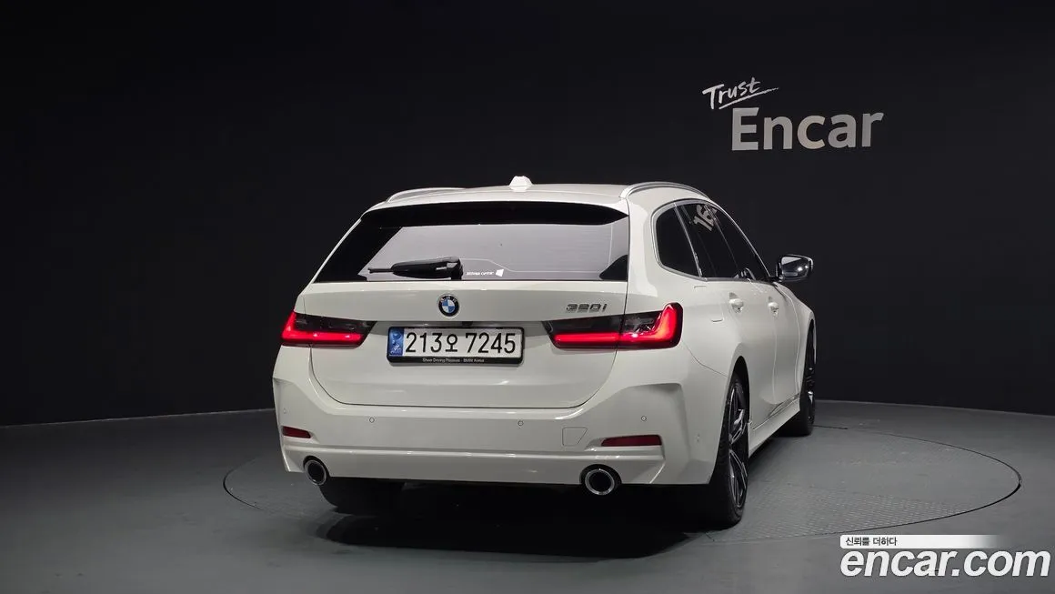 BMW 3-Series 2023 из KR, фото 3