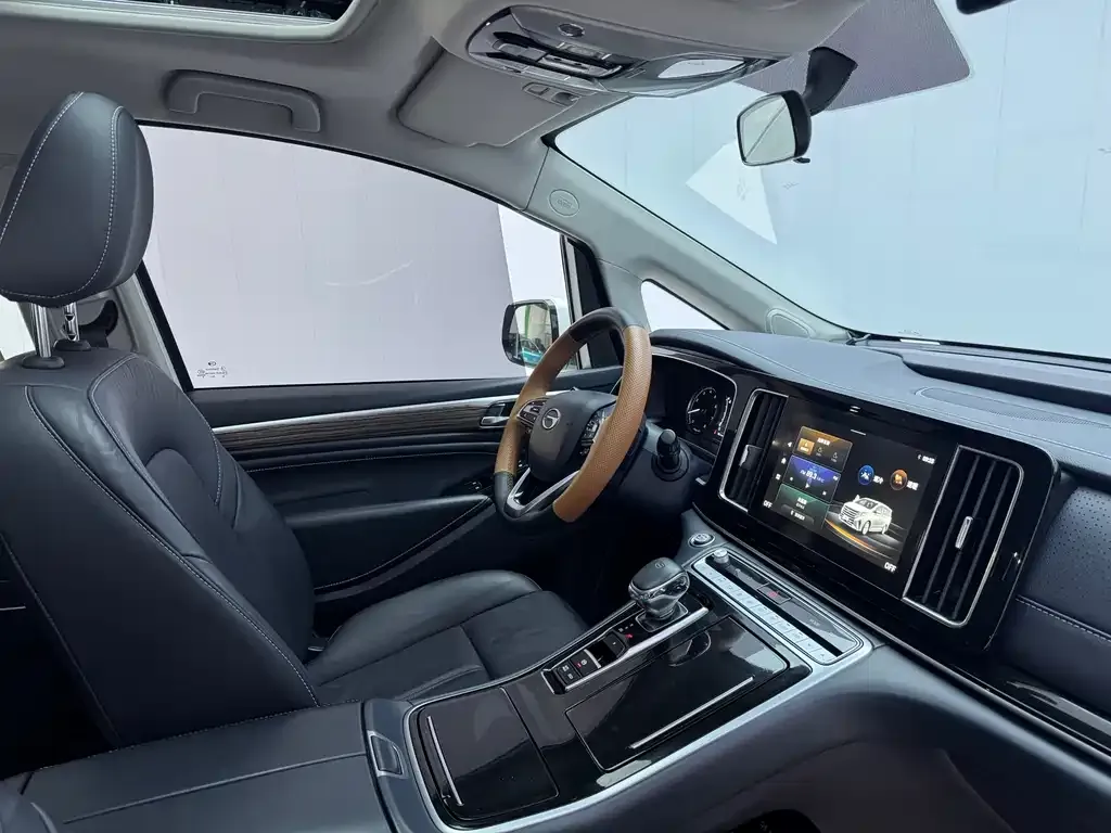 GAC Motor Trumpchi M8 — фото 3