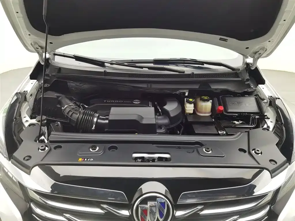 Buick GL8 2023 из CN, фото 10