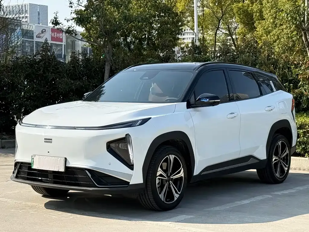 Geely Galaxy L7 — фото 1