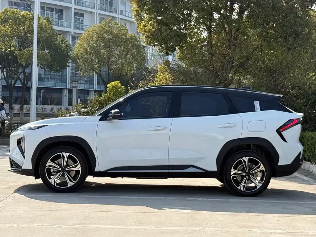 Geely Galaxy L7 — фото 10
