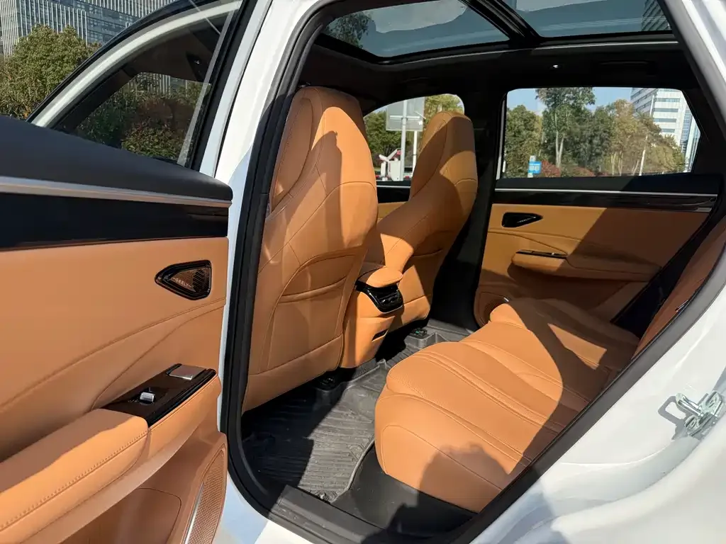 Geely Galaxy L7 — фото 3