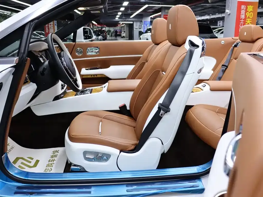 Rolls-Royce Dawn 2023 из CN, фото 10