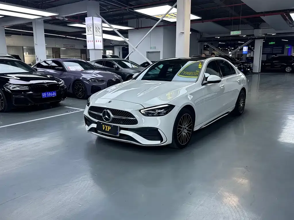 Mercedes-Benz C-Class — фото 1