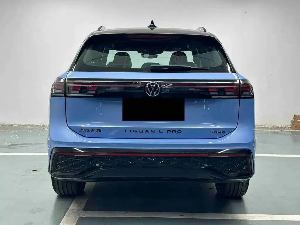 Volkswagen Tiguan L — фото 2