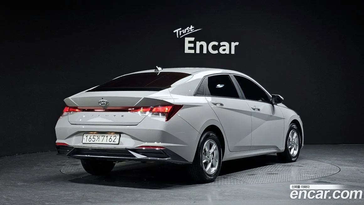 Hyundai AVANTE — фото 7