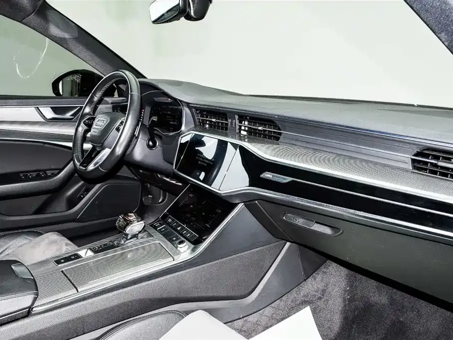 Audi A6L 2022 из CN, фото 5