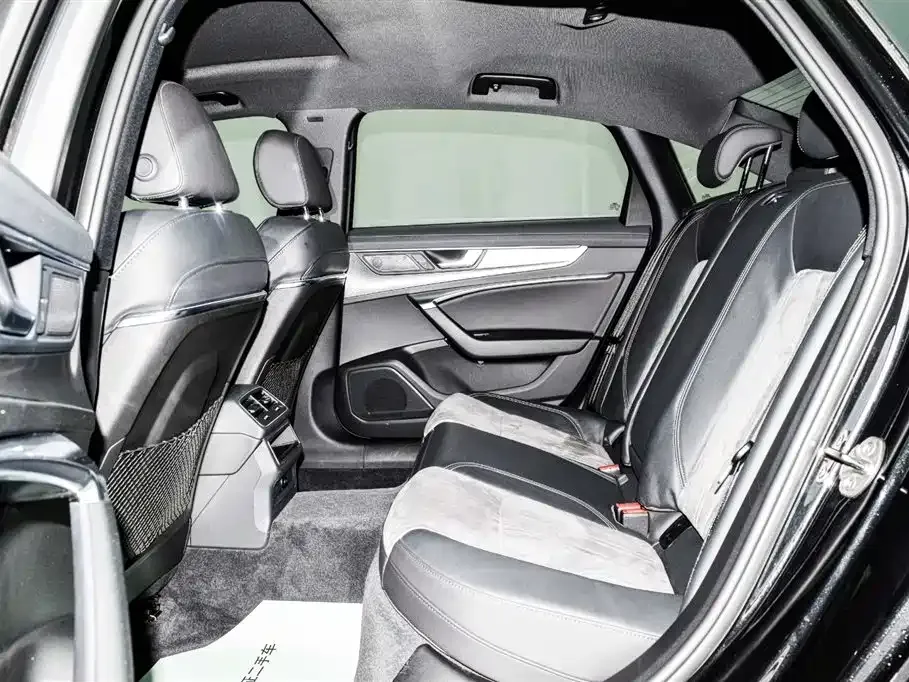 Audi A6L 2022 из CN, фото 7