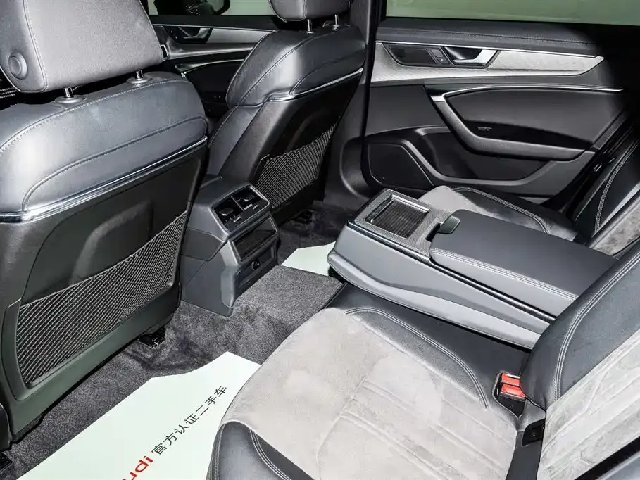 Audi A6L 2022 из CN, фото 8