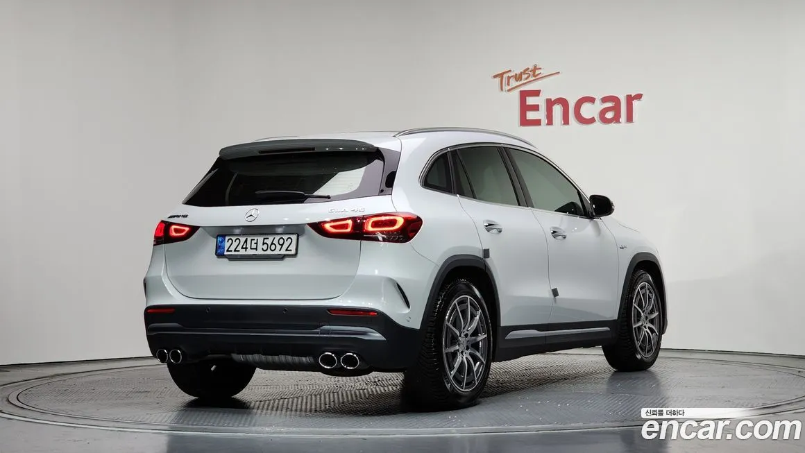 Mercedes-Benz GLA-Class — фото 10